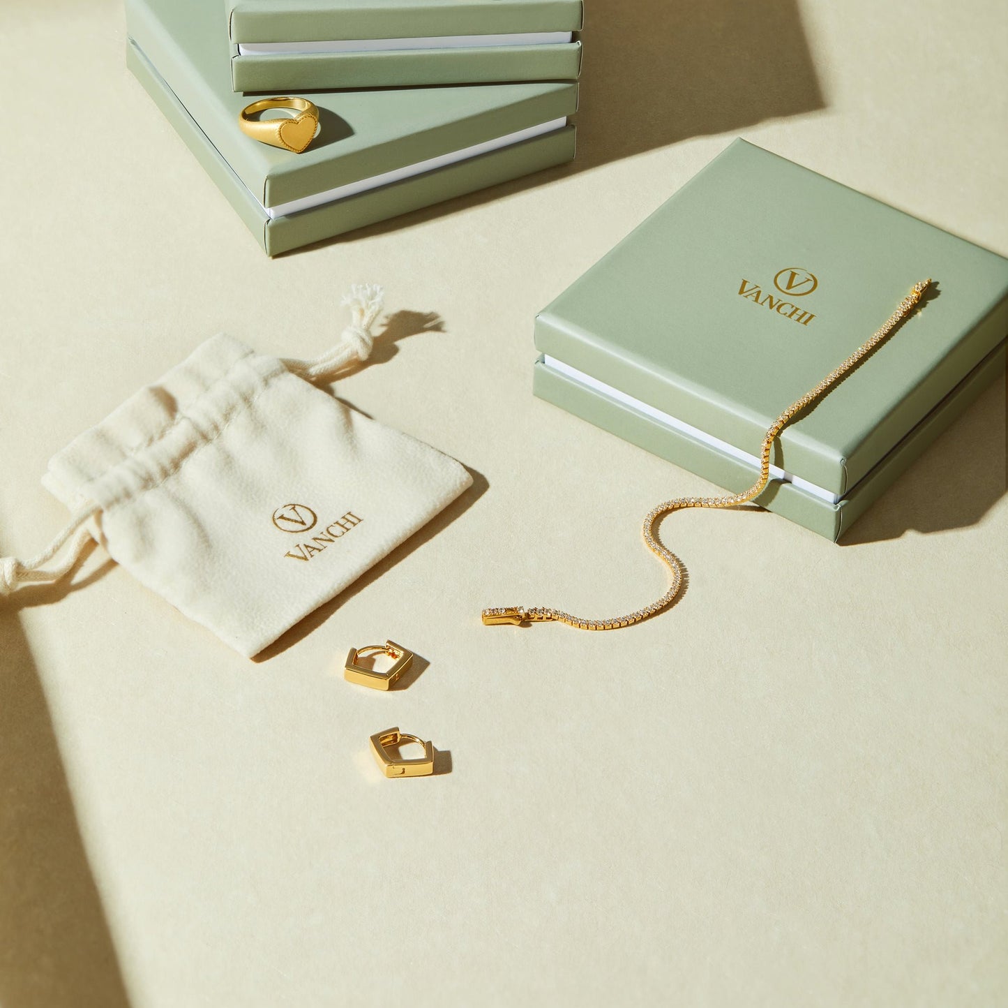 Vanchi bag with box