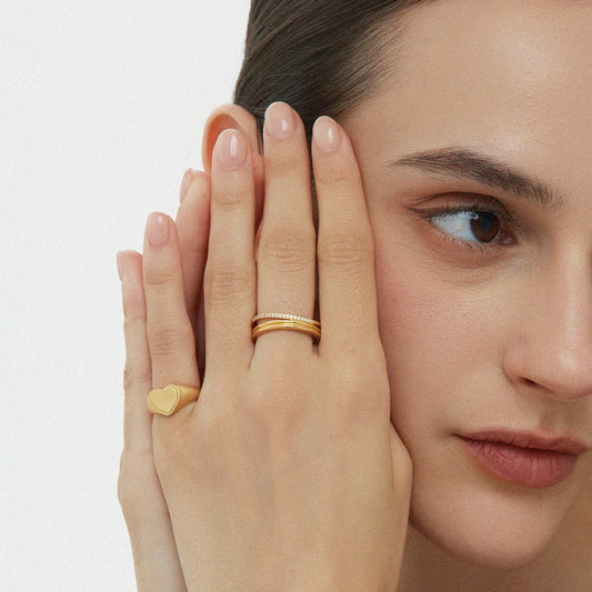 Willa Heart Signet Pinky Ring