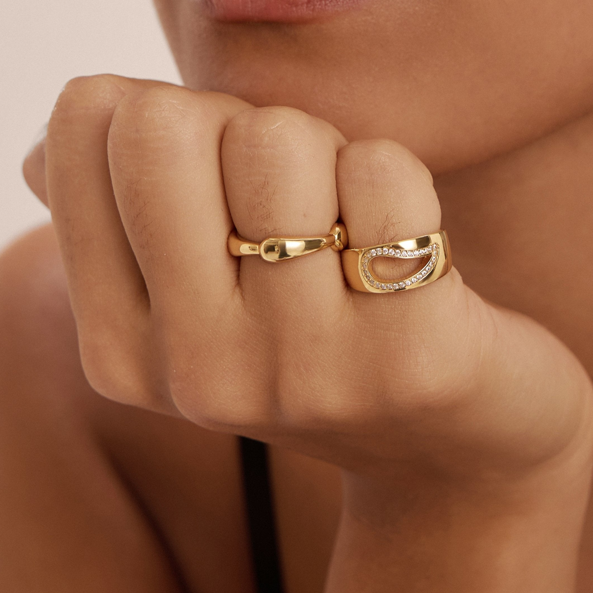 Gold wave ring